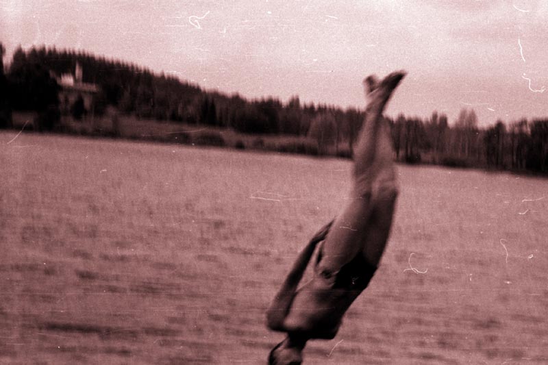 220