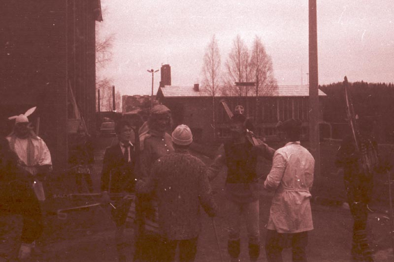 060