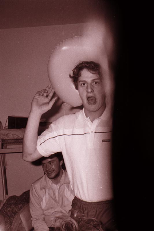 041