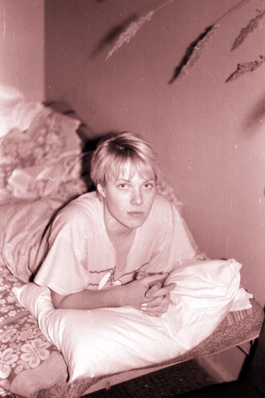 085